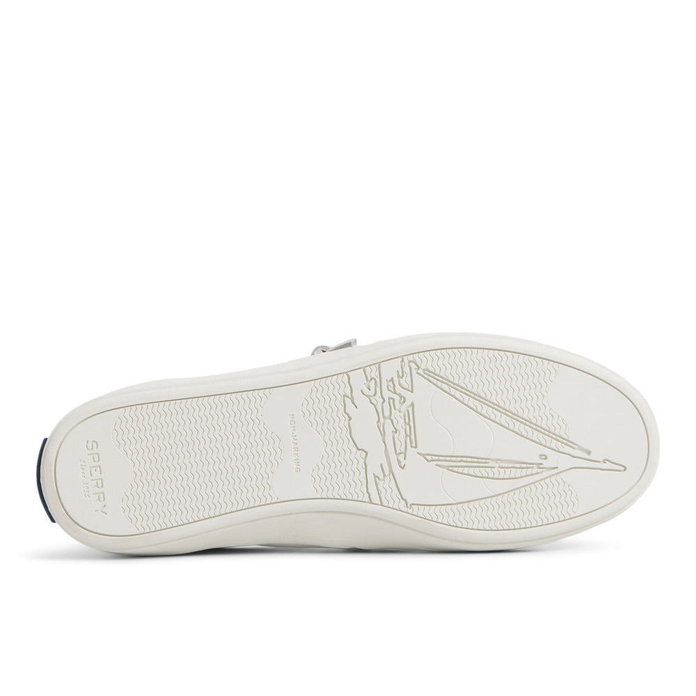 Crest Wave Sneaker